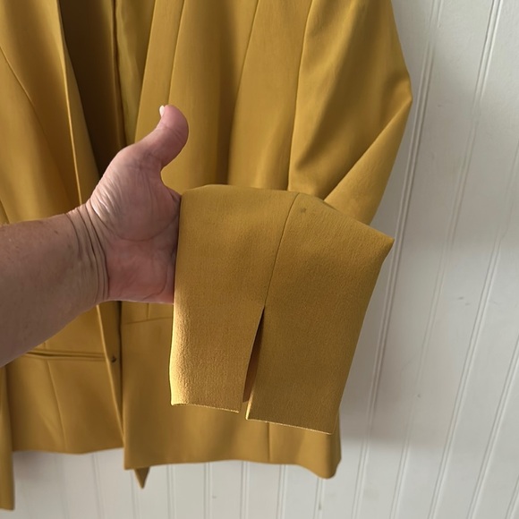 Kasper Yellow Mustard Minimalist Design Blazer sz M - Picture 12 of 15